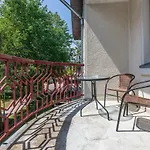 A.v. Namai Guest house