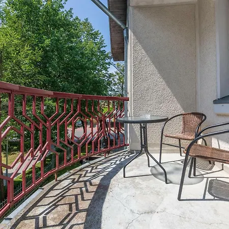 A.v. Namai Guest house