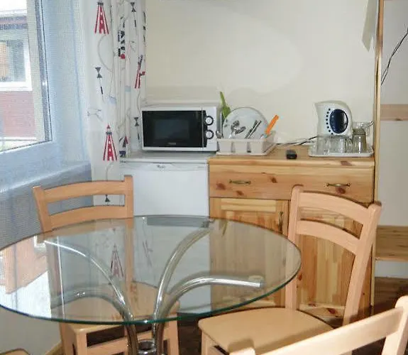 A.v. Namai Pensjonat Połąga